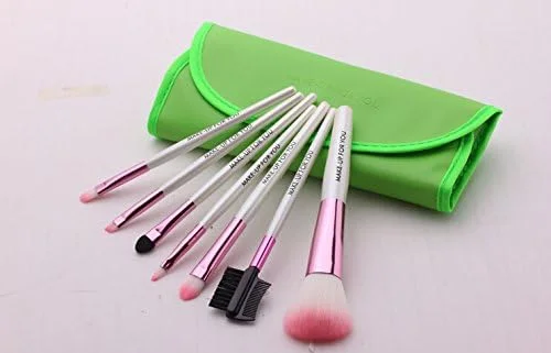 ست برس آرایشی حرفه ای 7 تکه با کیف سبز ست برس آرایشی حرفه ای 7 تکه با کیف سبز