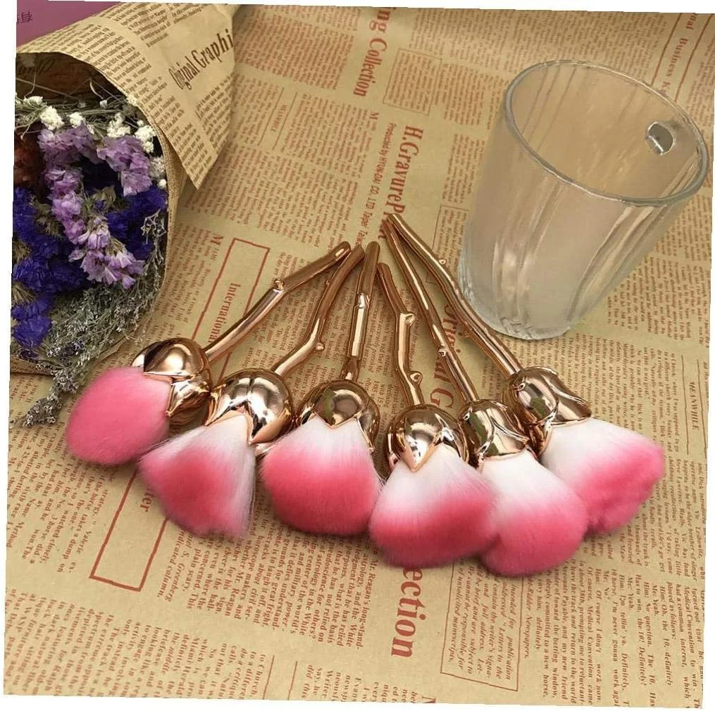 ست 6 عددی برس آرایشی گل رز نرم، شامل برس کرم پودر، برس پودر و برس های آرایش صورت زنانه با دسته پلاستیکی، برس های آرایشی طلایی