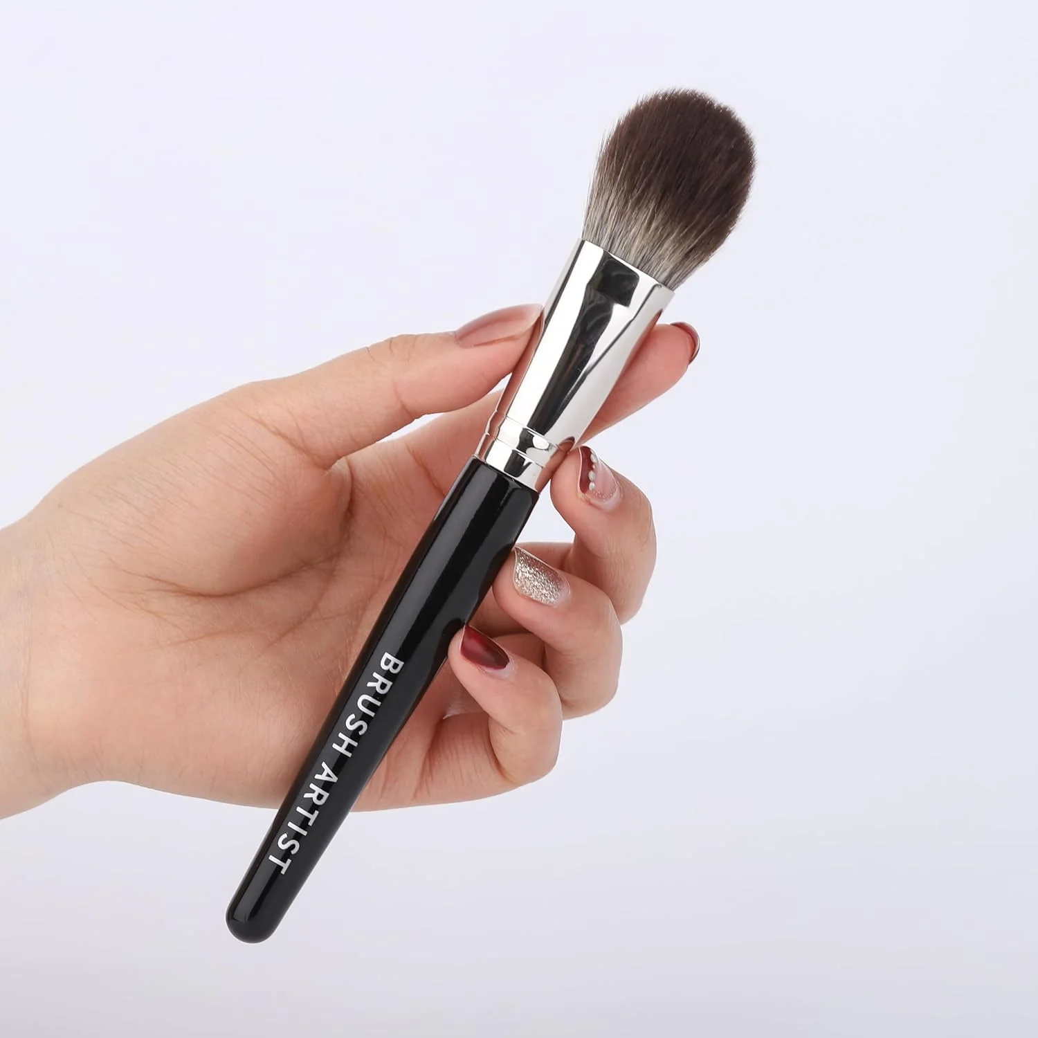 ست براش آرایشی 12 عددی مشکی نقره ای BRUSH ARTIST به همراه کیف نخی، اسفنج کرم پودر، براش پودر صورت، براش کانتور، براش رژگونه، براش سایه چشم، براش ابرو، براش کانسیلر ست براش آرایشی 12 عددی مشکی نقره ای BRUSH ARTIST به همراه کیف نخی، اسفنج کرم پودر، براش پودر صورت، براش کانتور، براش رژگونه، براش سایه چشم، براش ابرو، براش کانسیلر