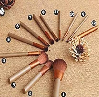ست براش آرایشی نرم بگی 12 عددی و پد/اسفنج آرایشی رایگان (بسته 2 عددی) (رنگ ممکن است متفاوت باشد)