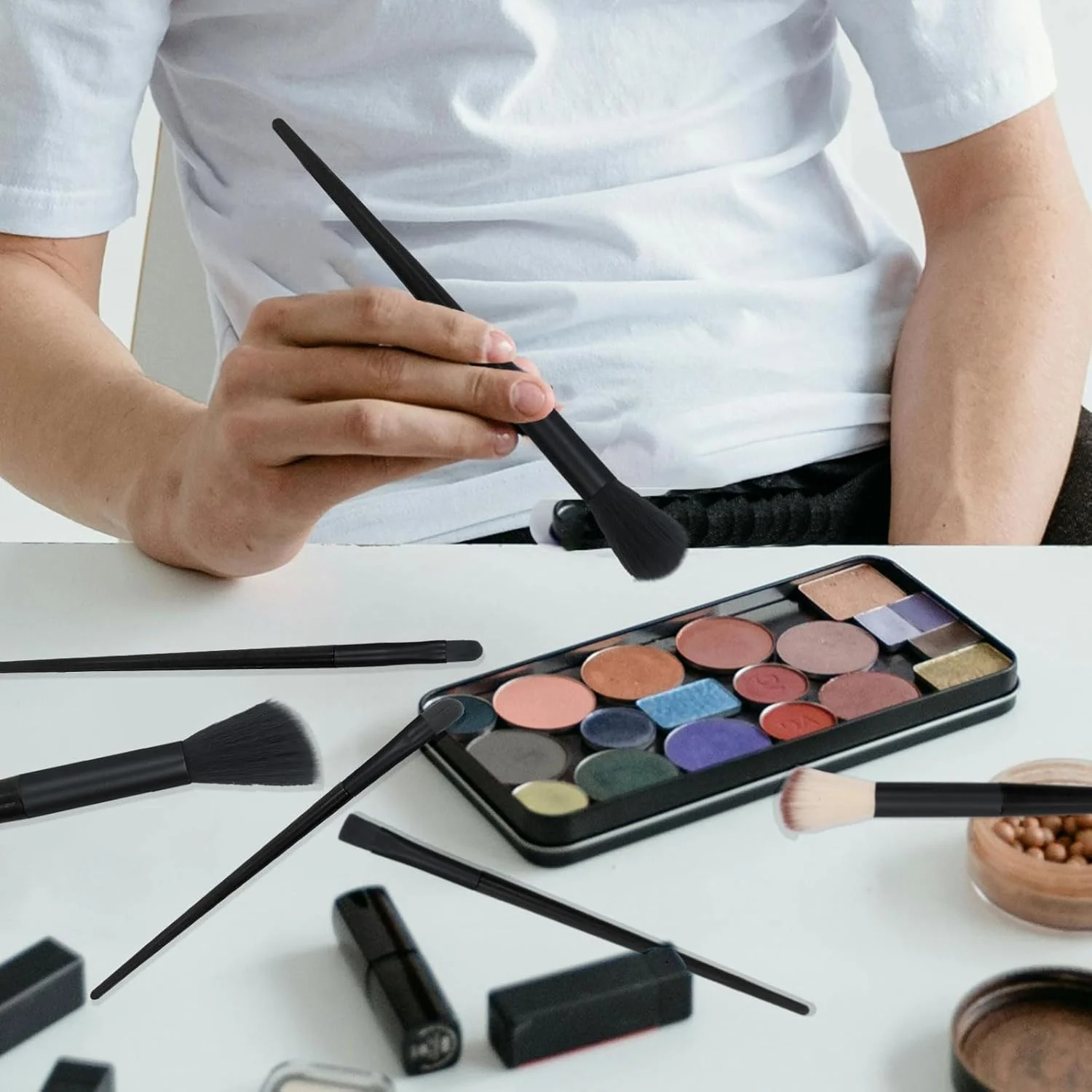 ست ۱۳ عددی برس آرایشی حرفه ای Bagentry به همراه کیف، برس های کامل و قابل حمل برای آرایش، برس های کرم پودر، کانسیلر، سایه چشم و رژ لب برای علاقه مندان (مشکی)