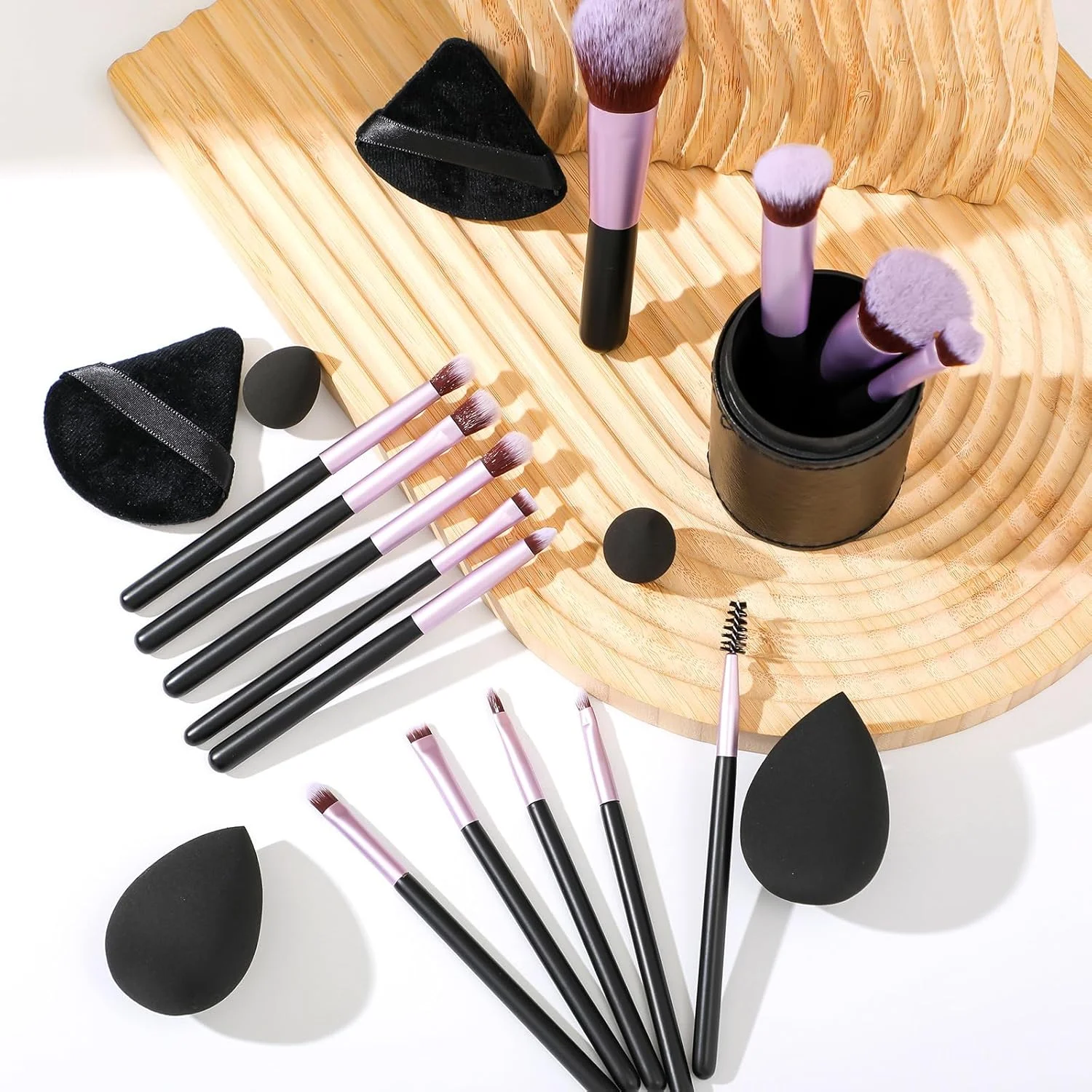 ست برس آرایشی مسافرتی 14 عددی Auroray، برس های آرایشی مینی قابل حمل با کیف، 5 عدد اسفنج آرایشی، هدیه روز مادر برای کرم پودر، کانسیلر، سایه چشم (مشکی)