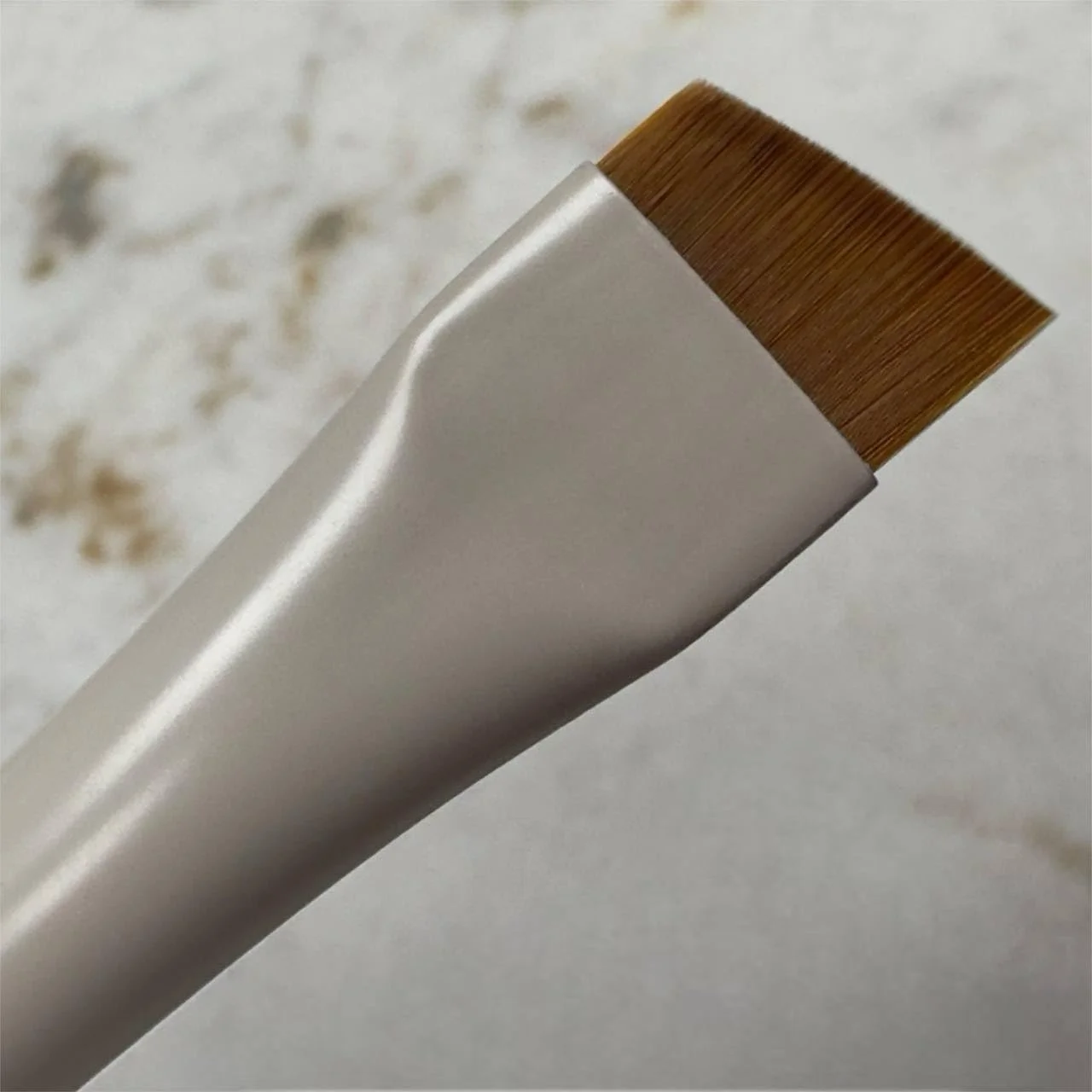 ست برس ابرو و خط چشم زاویه دار - 6 ابزار فوق العاده نازک و دقیق (خمیده، پهن و باریک) برای پودر، ژل، رنگ و پماد - کیت حرفه ای برای ابرو و آرایش چشم