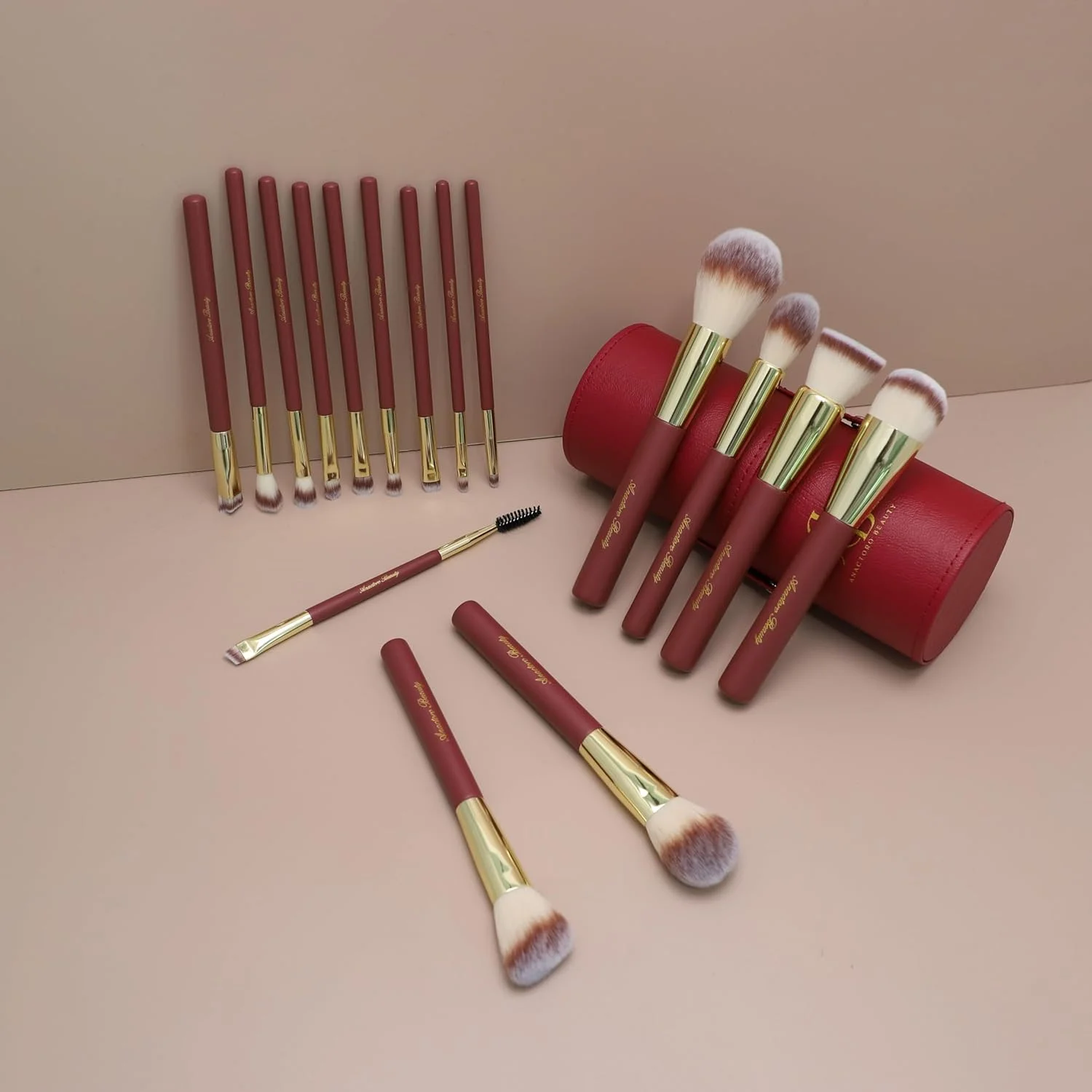 ست برس آرایشی حرفه ای آناکتورو بیوتی، مجموعه 16 عددی برس آرایشی حرفه ای وگان با دسته چوبی مات قرمز طلایی و 2 اسفنج آرایشی، ست برس آرایشی مسافرتی با کیف (قرمز)