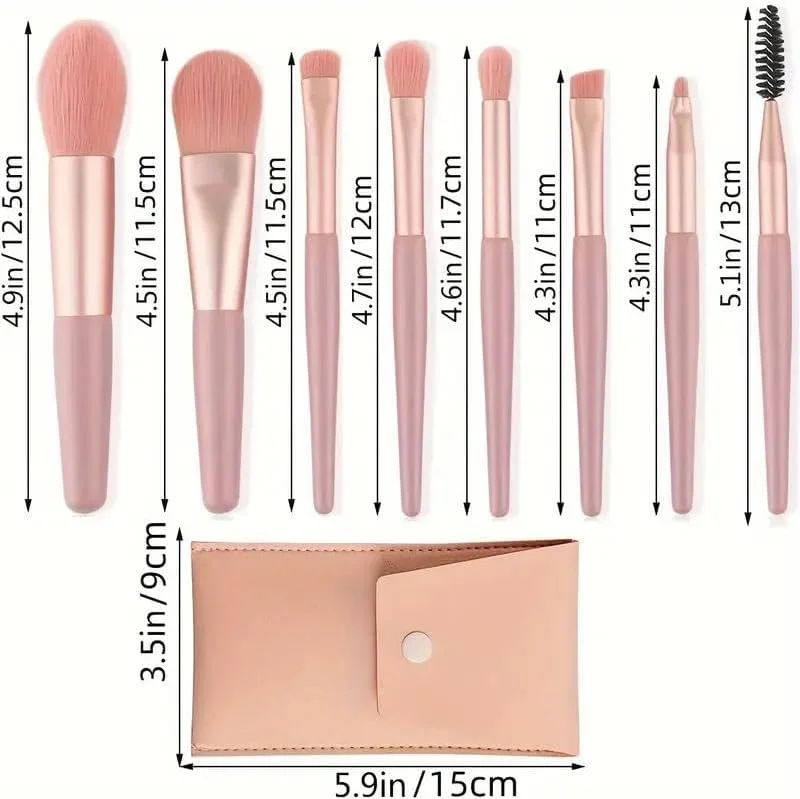 ست 8 عددی برس آرایشی بژ، شامل برس های کرم پودر، رژگونه، سایه چشم و لب به همراه کیف آرایشی، سایز کوچک و مناسب برای حمل آسان در سفر و مهمانی