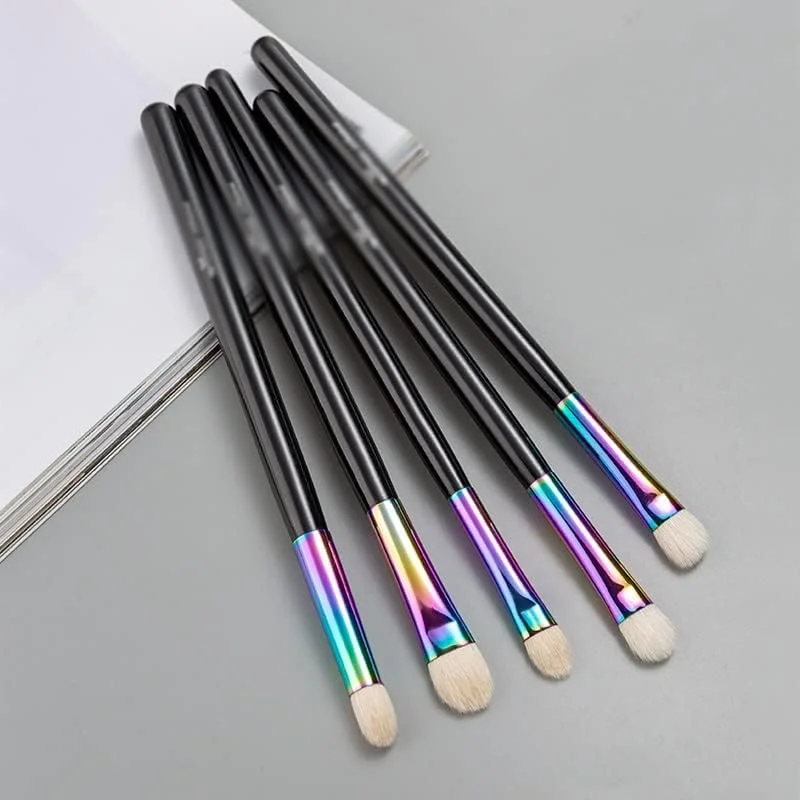 ست 5 عددی برس آرایشی چشم WALNUT، حرفه ای، چوبی، مناسب برای آرایش چشم ست 5 عددی برس آرایشی چشم WALNUT، حرفه ای، چوبی، مناسب برای آرایش چشم