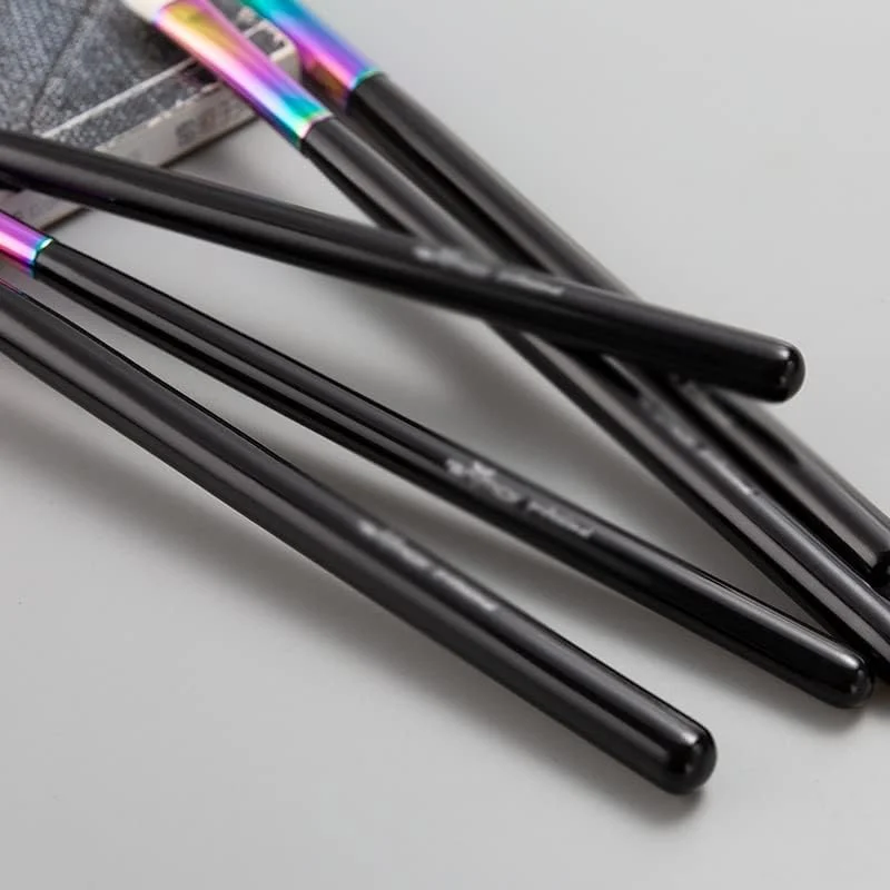 ست 5 عددی برس آرایشی چشم WALNUT، حرفه ای، چوبی، مناسب برای آرایش چشم ست 5 عددی برس آرایشی چشم WALNUT، حرفه ای، چوبی، مناسب برای آرایش چشم