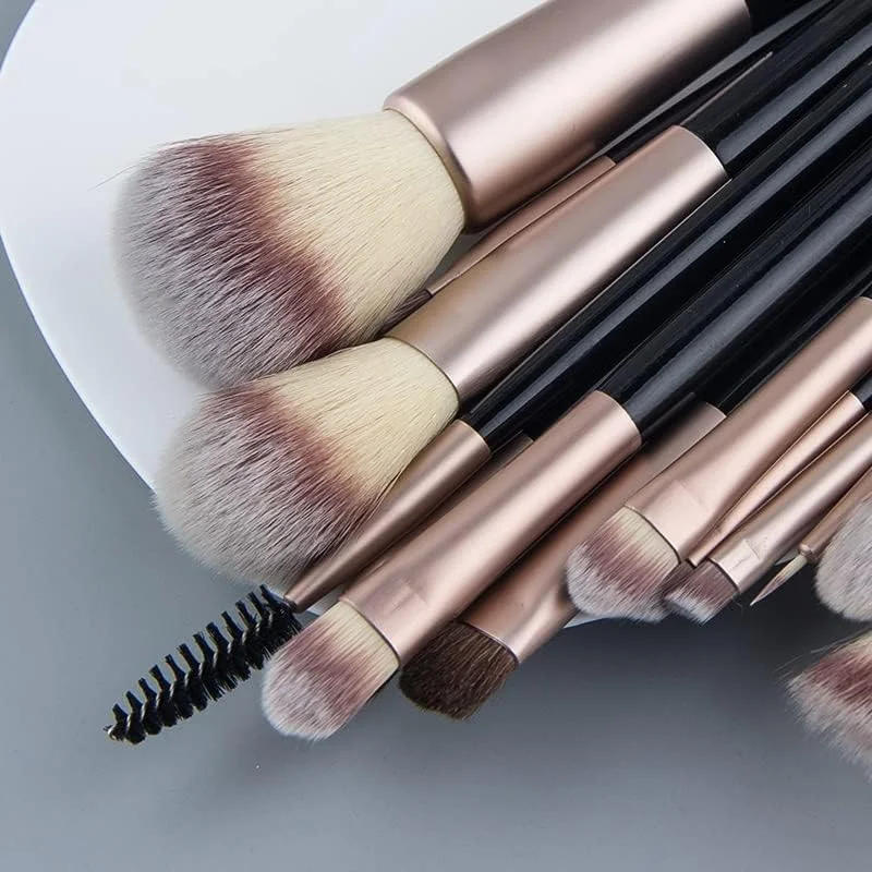 ست 15 عددی برس آرایشی حرفه ای با دسته چوبی مشکی و برس های ست و کیت برای آرایش چشم به همراه کیف رز ست 15 عددی برس آرایشی حرفه ای با دسته چوبی مشکی و برس های ست و کیت برای آرایش چشم به همراه کیف رز