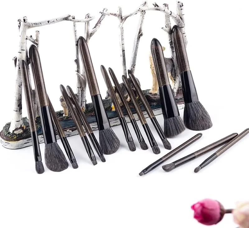 ست برس آرایشی 15 عددی با کیف، شامل برس های کرم پودر، سایه چشم، ترکیب کننده، ابرو و کیف چرمی PU ست برس آرایشی 15 عددی با کیف، شامل برس های کرم پودر، سایه چشم، ترکیب کننده، ابرو و کیف چرمی PU