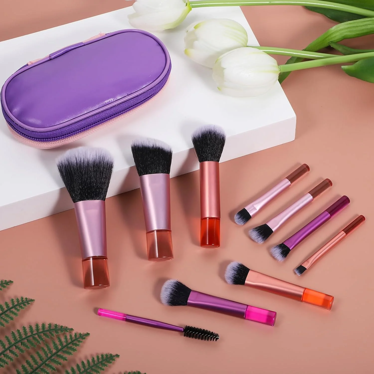 ست 14 عددی برس آرایشی مسافرتی مینی، ست کامل و کاربردی برس های آرایشی قابل حمل، برس آرایشی کوتاه کوچک برای سایه چشم، رژ لب، کرم پودر، کانسیلر، لوازم ضروری سفر ست 14 عددی برس آرایشی مسافرتی مینی، ست کامل و کاربردی برس های آرایشی قابل حمل، برس آرایشی کوتاه کوچک برای سایه چشم، رژ لب، کرم پودر، کانسیلر، لوازم ضروری سفر