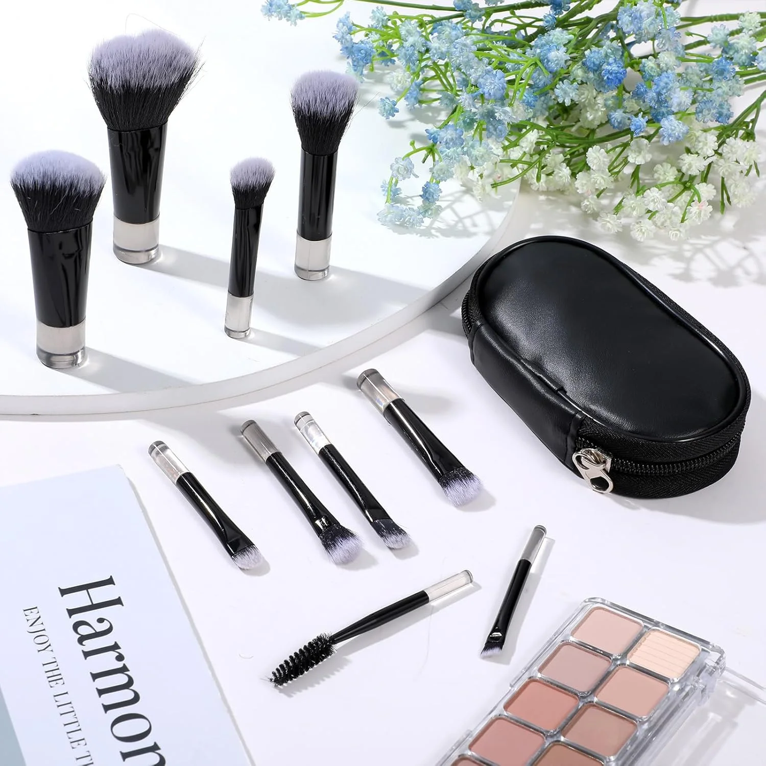 ست برس آرایشی مسافرتی 10 عددی مینی با کیف، برس های آرایشی مسافرتی مشکی قابل حمل برای کرم پودر، سایه چشم، پودر، رژگونه، کانتور و کانسیلر