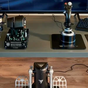 پایه مغناطیسی HOTAS — پایه مغناطیسی سازگار با دسته‌های جوی استیک جداشدنی Thrustmaster در رایانه شخصی