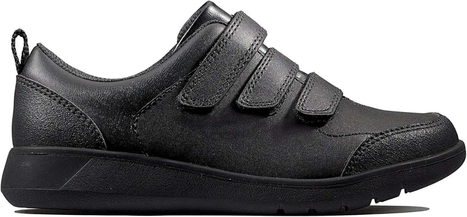 کفش کتانی پسرانه Clarks مدل Scape Sky K Low-Top کفش کتانی پسرانه Clarks مدل Scape Sky K Low-Top