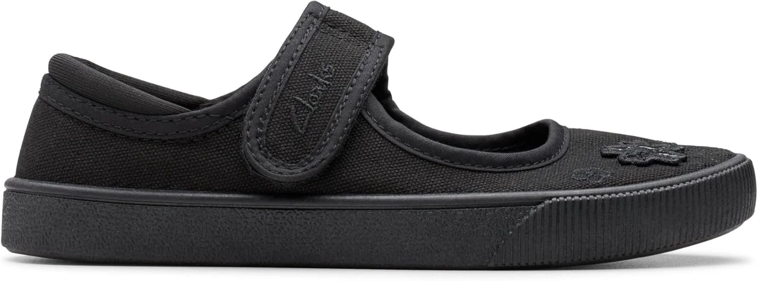 کفش فرم مدرسه دخترانه Clarks مدل Hopper Go کفش فرم مدرسه دخترانه Clarks مدل Hopper Go