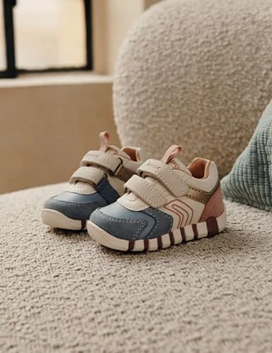 کفش ورزشی دخترانه نوزادی جیوکس مدل B Iupidoo Girl C