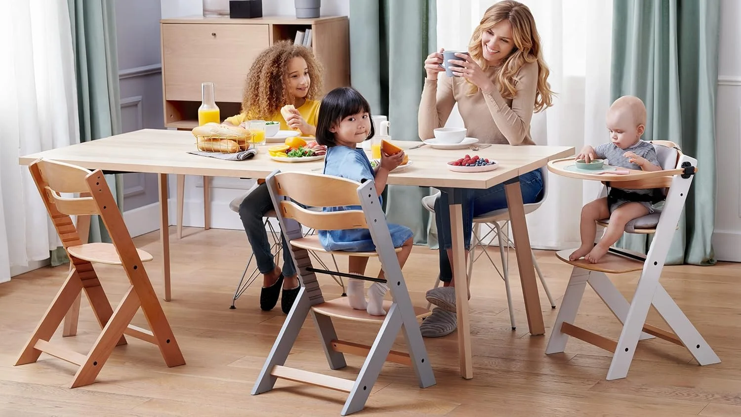 صندلی غذای کودک Kinderkraft مدل Enock خاکستری صندلی غذای کودک Kinderkraft مدل Enock خاکستری