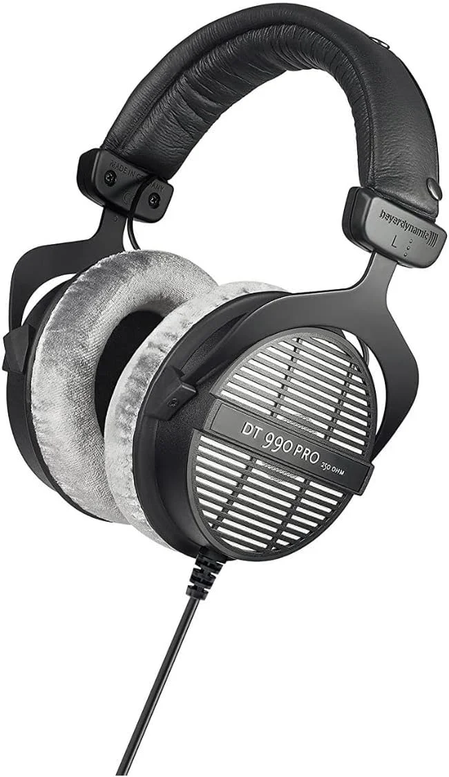 هدفون آکوستیک باز بیرداینامیک DT-990 Pro (خاکستری، 250 اهم) به همراه میکروفون استودیویی، پایه میکروفون و کیف محافظ هدفون (4 تکه) هدفون آکوستیک باز بیرداینامیک DT-990 Pro (خاکستری، 250 اهم) به همراه میکروفون استودیویی، پایه میکروفون و کیف محافظ هدفون (4 تکه)