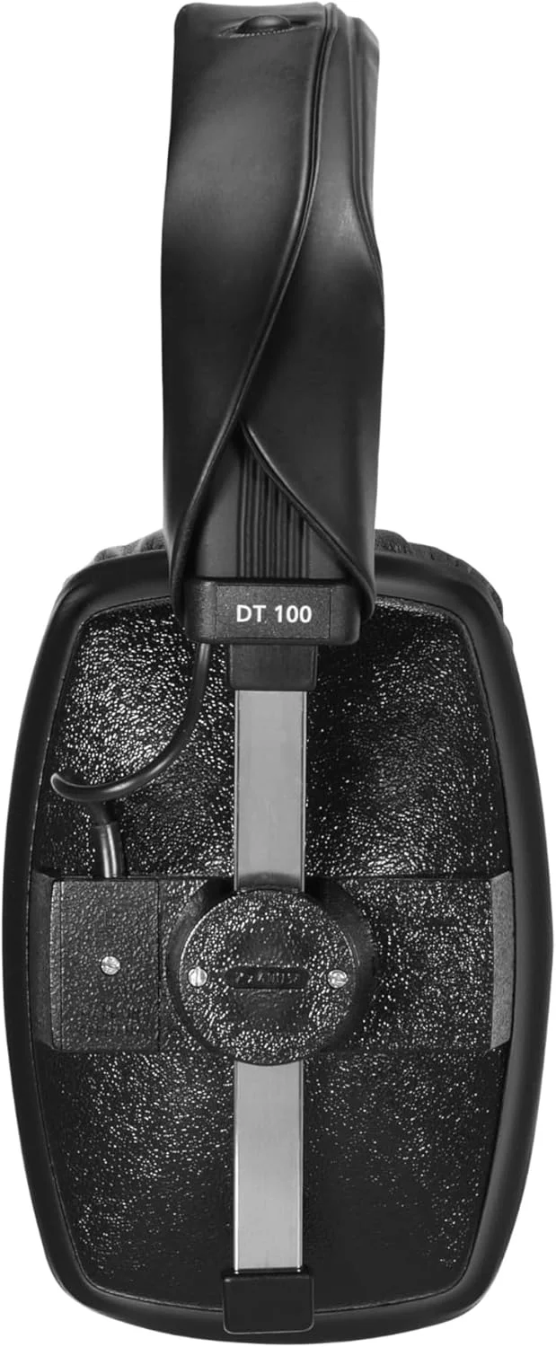 هدفون استودیویی beyerdynamic DT 100 - 400 اهم - مشکی هدفون استودیویی beyerdynamic DT 100 - 400 اهم - مشکی
