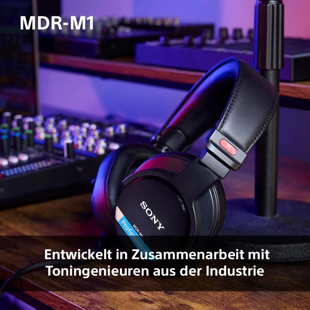 هدفون استودیویی پشت بسته سونی MDR-M1 - پخش سیمی فوق العاده پهن باند (5 هرتز - 80 کیلوهرتز)، ایده آل برای ضبط و میکس استودیویی، سبک وزن (216 گرم)، 2 کابل جداشدنی، مشکی هدفون استودیویی پشت بسته سونی MDR-M1 - پخش سیمی فوق العاده پهن باند (5 هرتز - 80 کیلوهرتز)، ایده آل برای ضبط و میکس استودیویی، سبک وزن (216 گرم)، 2 کابل جداشدنی، مشکی