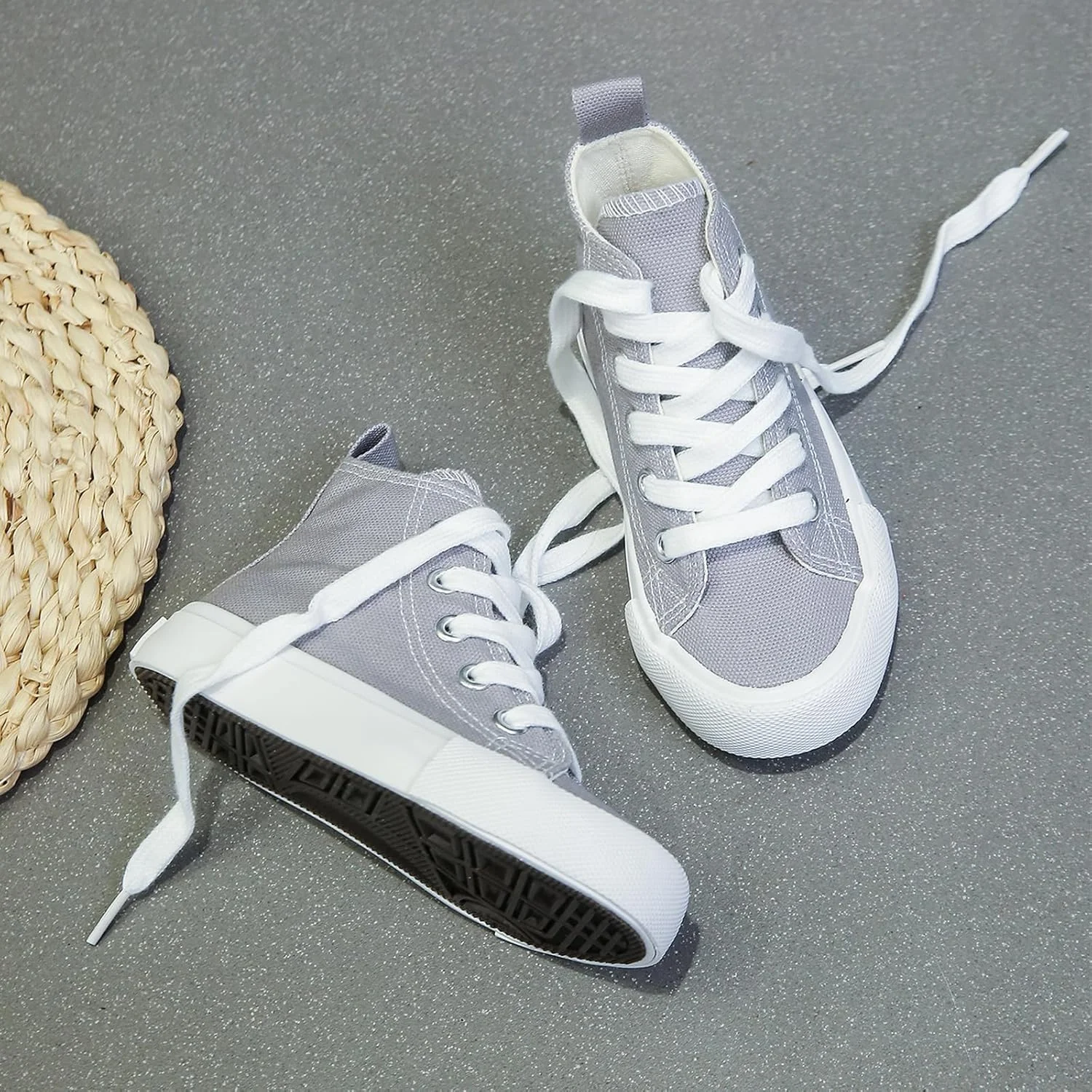 کفش های ساق بلند برزنتی سبک وزن پسرانه و دخترانه، کفش های کتانی کلاسیک ورزشی کفش های ساق بلند برزنتی سبک وزن پسرانه و دخترانه، کفش های کتانی کلاسیک ورزشی