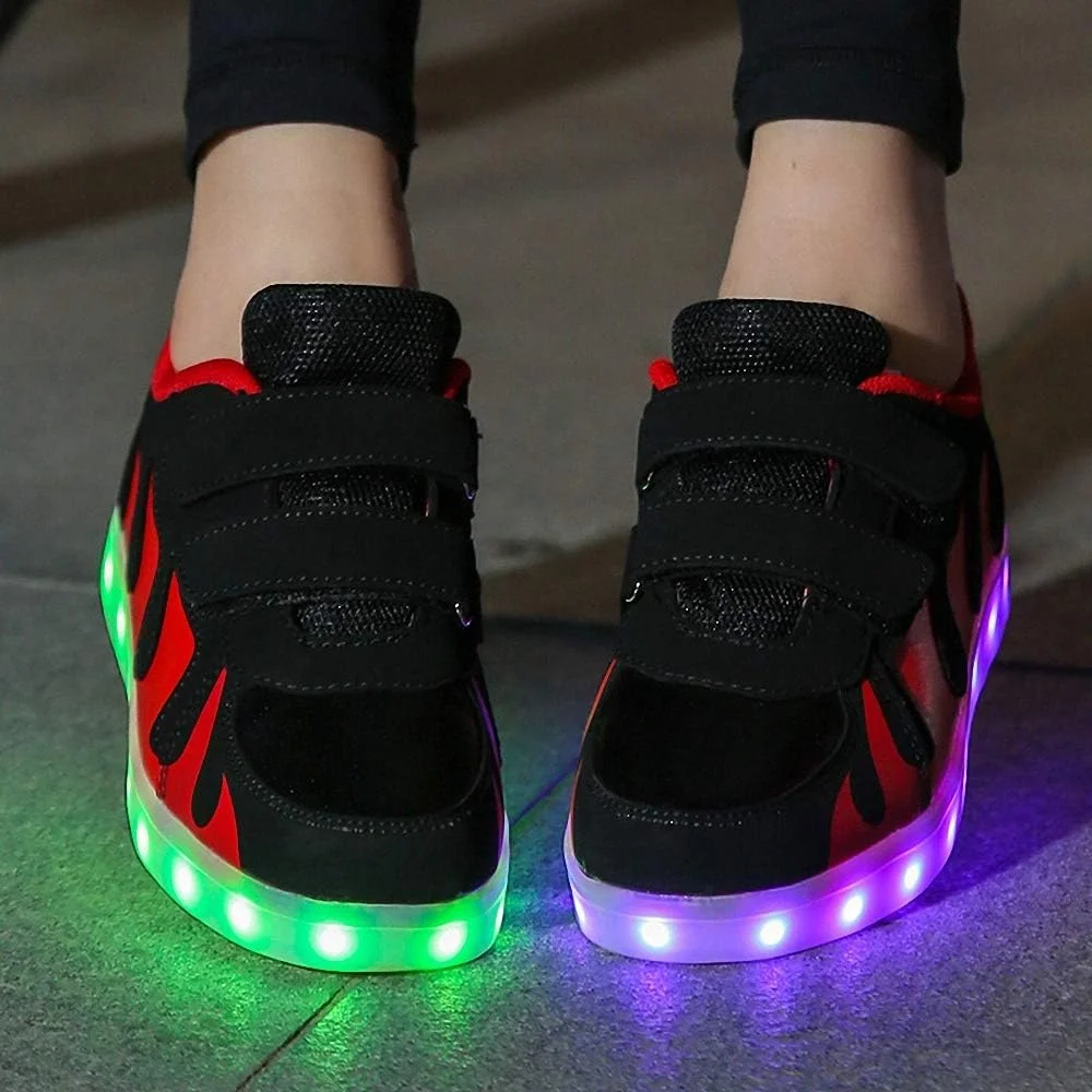 کفش‌های ال‌ای‌دی ساق کوتاه بچگانه، کفش‌های ال‌ای‌دی چشمک‌زن، چراغ‌های ال‌ای‌دی 7 رنگ، کفش‌های شارژی USB، کفش‌های دویدن، کتانی‌های مد روز شارژی درخشان برای پسران و دختران، قرمز، 34