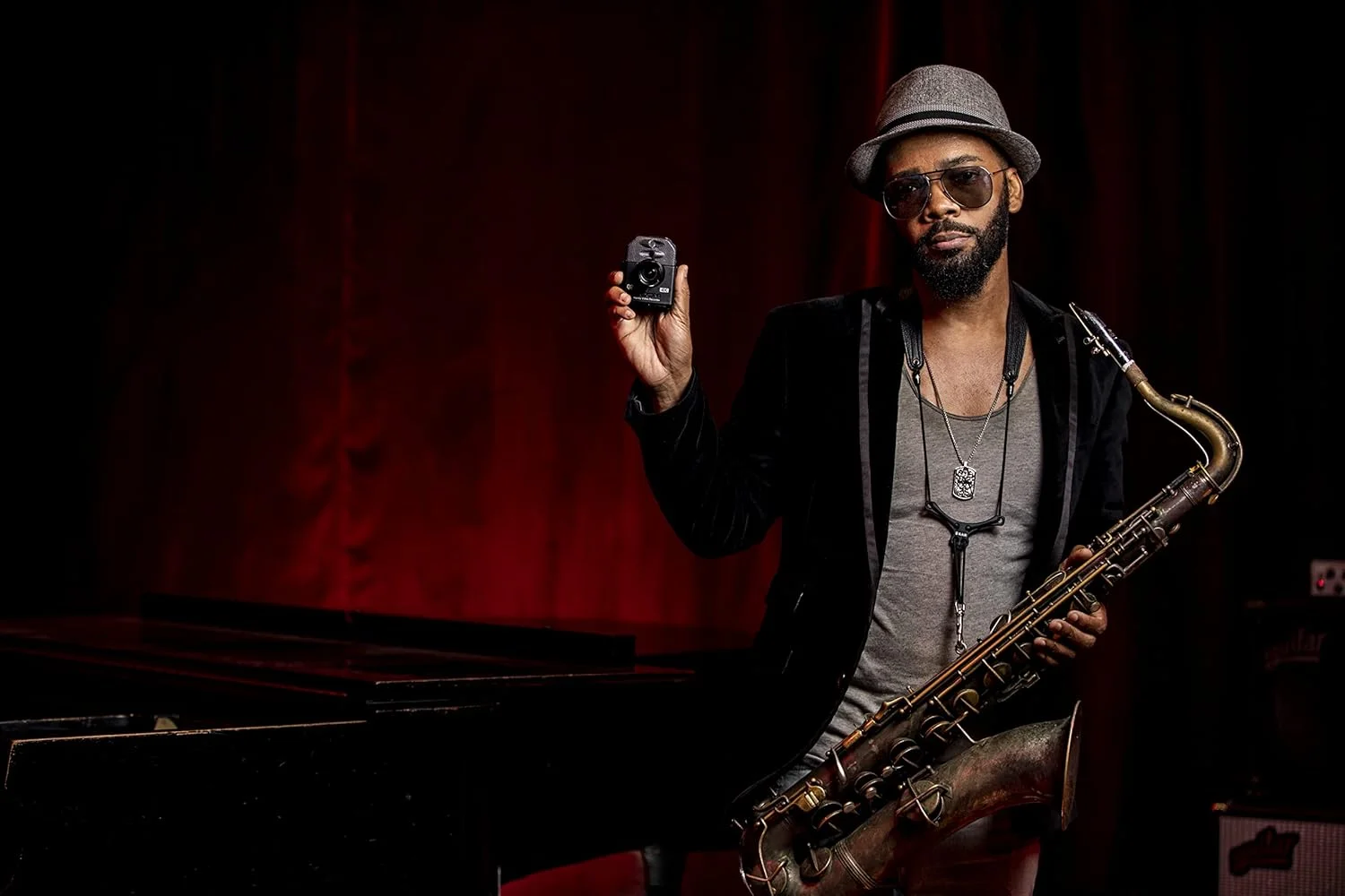 زوم - Q2n-4K - ضبط کننده ویدئو 4K/30P، اندازه جمع و جور، میکروفون های استریو، لنز واید، برای ضبط موسیقی، ویدیوها، ویدیوهای یوتیوب، پخش زنده