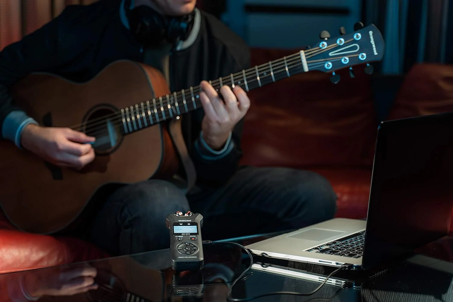 ضبط کننده صدای قابل حمل Tascam DR-07X ضبط کننده صدای قابل حمل Tascam DR-07X