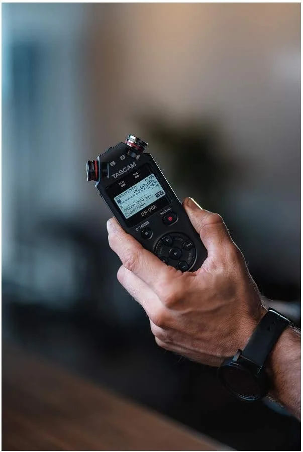 ضبط کننده صدای استریو دستی دیجیتال Tascam DR-05X و رابط صوتی USB ضبط کننده صدای استریو دستی دیجیتال Tascam DR-05X و رابط صوتی USB
