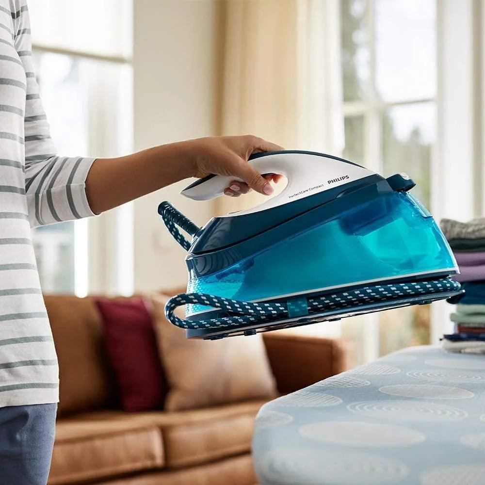 اتو بخارگر فشرده Versuni Philips PerfectCare، مخزن آب 1.5 لیتری، صرفه جویی در انرژی، حالت ECO، بدون سوختگی با فناوری OptimalTEMP، کفی SteamGlide (GC7840/26)