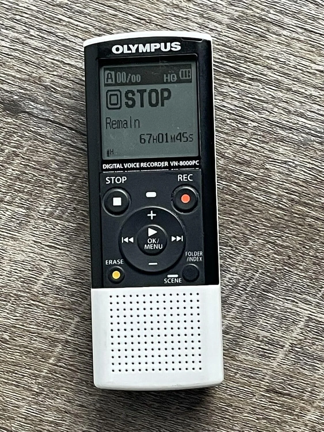 ضبط کننده دیجیتال الیمپوس VN-8000PC با حافظه 1 گیگابایتی، نمایشگر LCD و اتصال به کامپیوتر