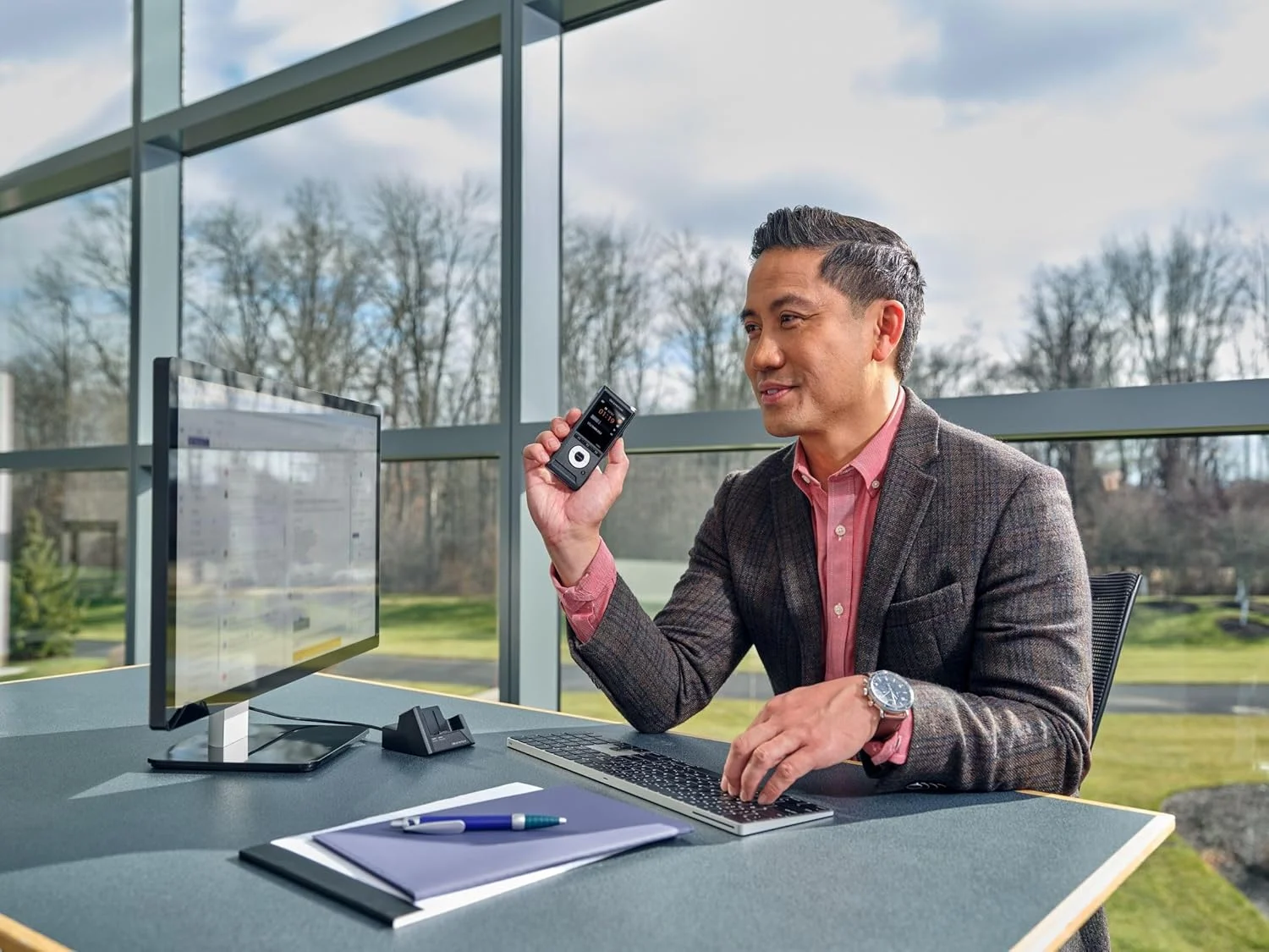 دستگاه ضبط صدای دیجیتال OM SYSTEM DS-2700 (نرم افزار دیکته ODMS R8 برای کامپیوتر ویندوز) دستگاه ضبط صدای دیجیتال OM SYSTEM DS-2700 (نرم افزار دیکته ODMS R8 برای کامپیوتر ویندوز)