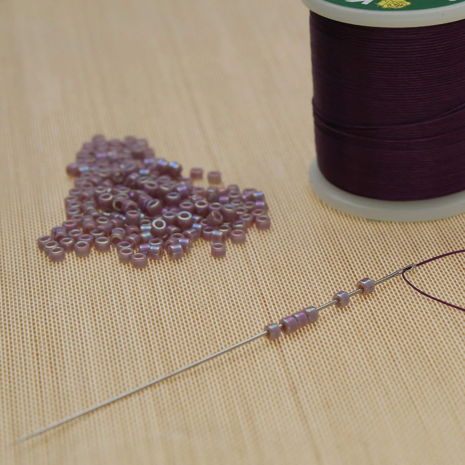 سوزن های مهره دوزی انگلیسی Beadsmith بسته متنوع سوزن های مهره دوزی انگلیسی Beadsmith بسته متنوع