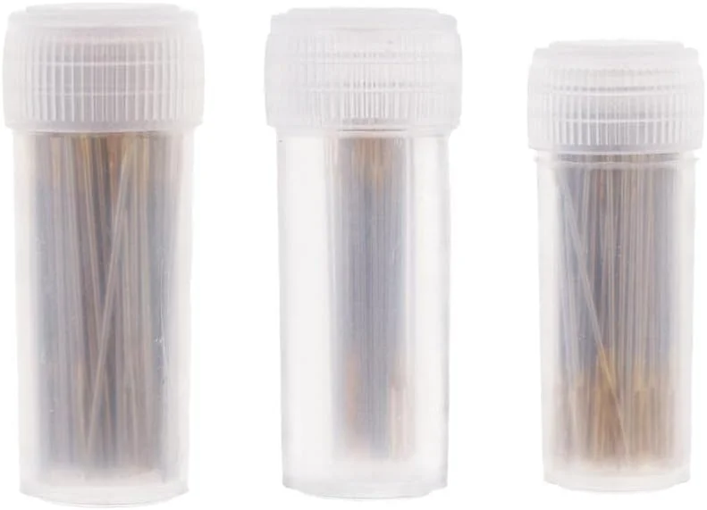 220 عدد سوزن گلدوزی و کوبلن چشم بزرگ در سایزهای 24، 26 و 28، رنگ نقره ای و طلایی، در جعبه شفاف