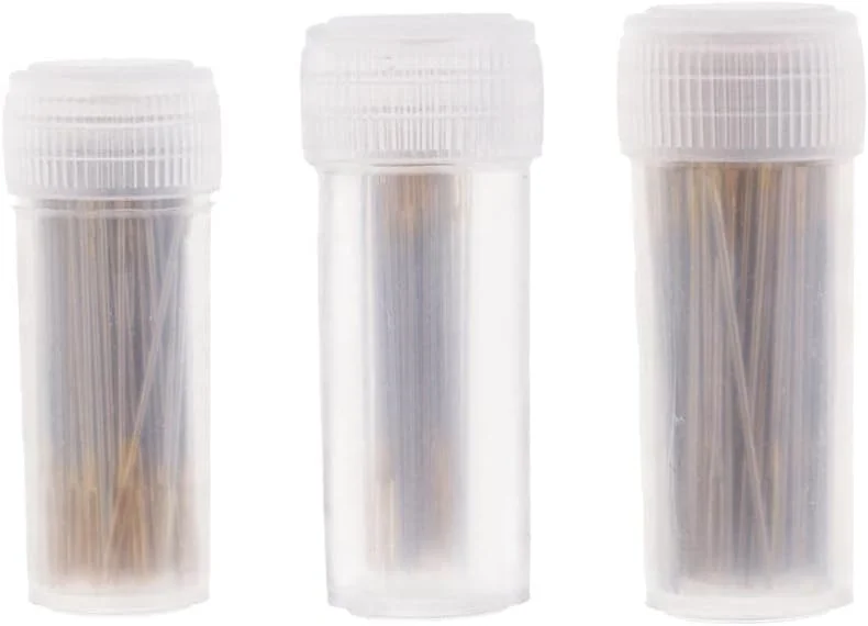 220 عدد سوزن گلدوزی و کوبلن چشم بزرگ در سایزهای 24، 26 و 28، رنگ نقره ای و طلایی، در جعبه شفاف 220 عدد سوزن گلدوزی و کوبلن چشم بزرگ در سایزهای 24، 26 و 28، رنگ نقره ای و طلایی، در جعبه شفاف