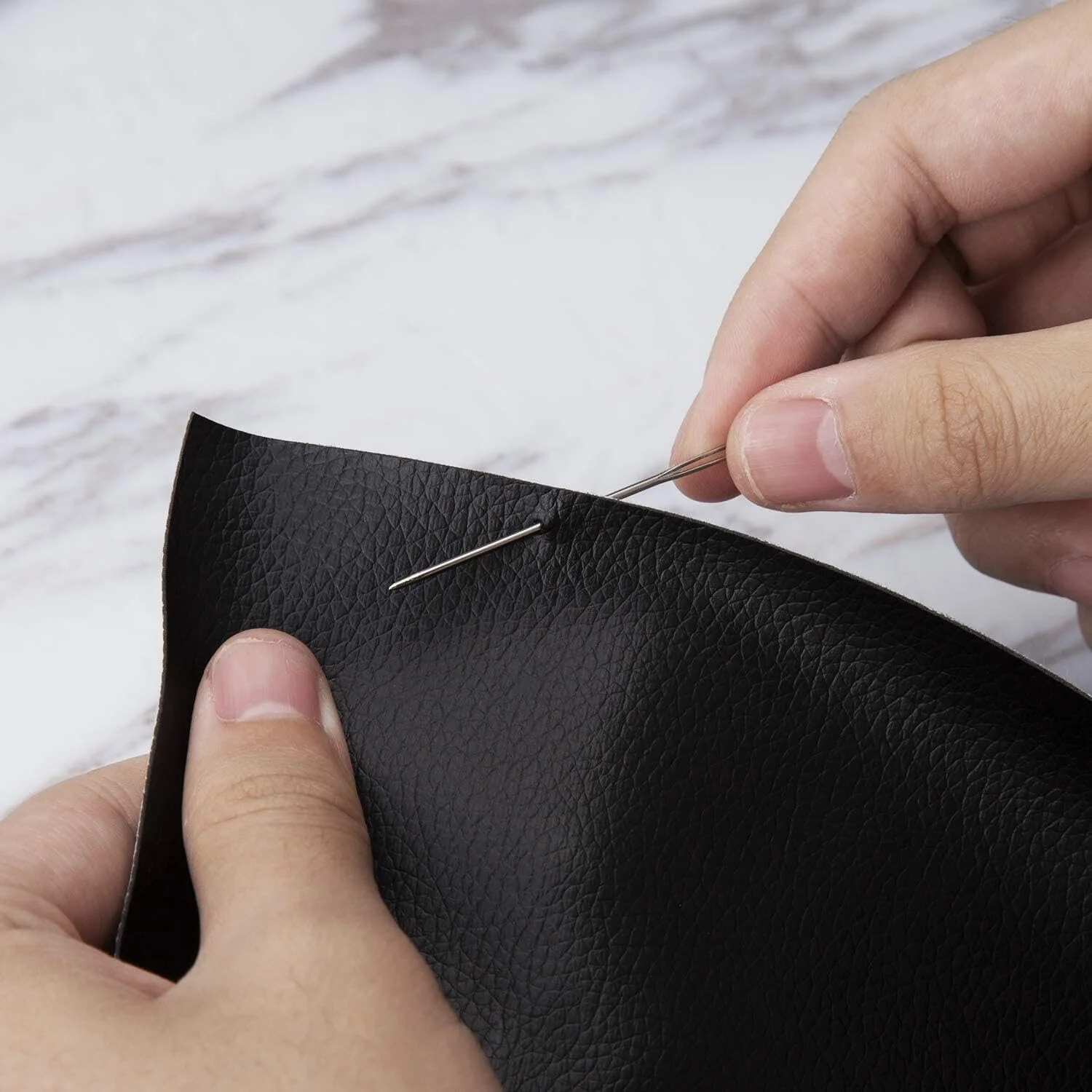 ست سوزن دستی دوزی با سوراخ بزرگ، نخ کردن آسان، مخصوص چرم دوزی، ابزار چرم گرد، 15 عددی ست سوزن دستی دوزی با سوراخ بزرگ، نخ کردن آسان، مخصوص چرم دوزی، ابزار چرم گرد، 15 عددی