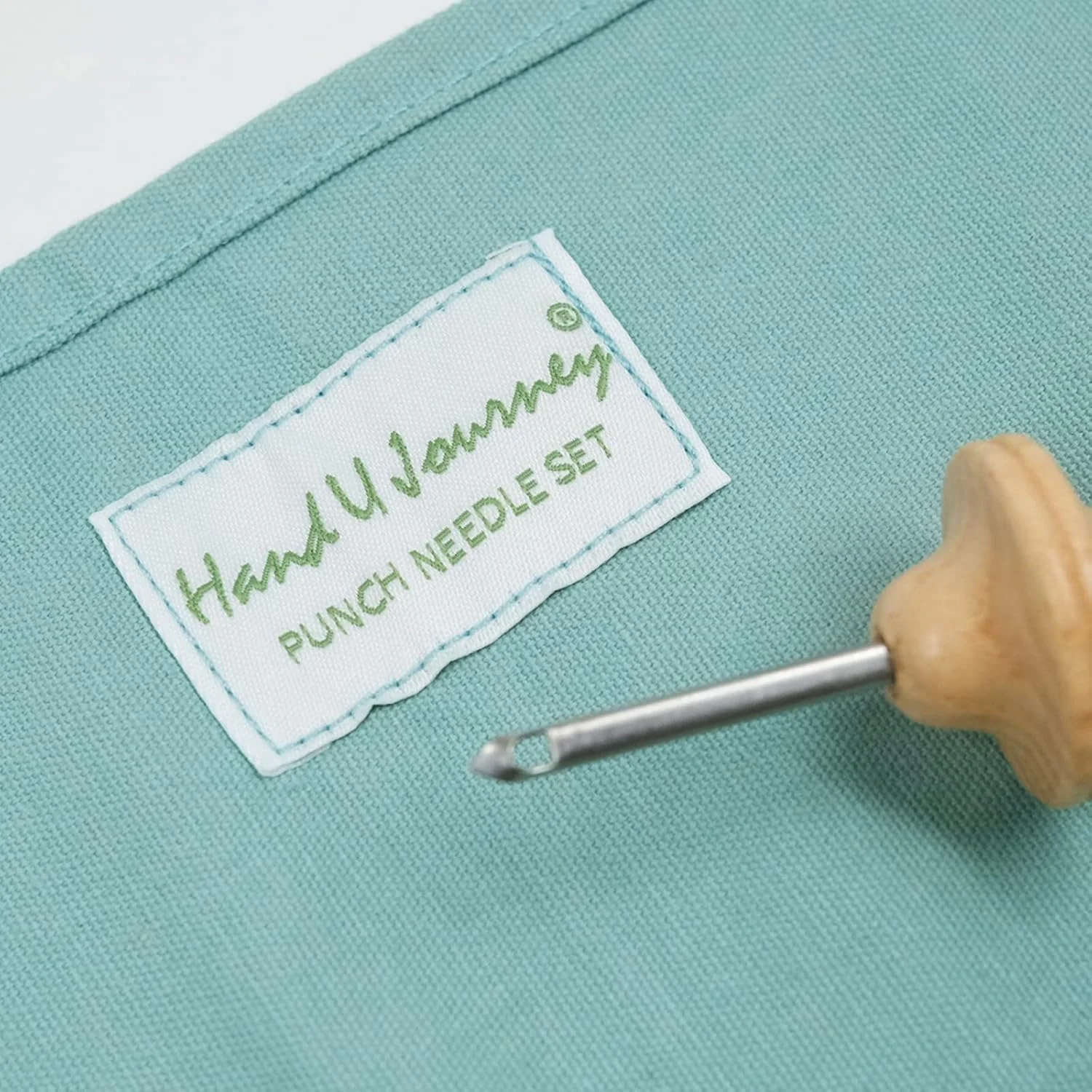 مجموعه ابزار کامل سوزن پانچ با دسته چوبی HAND U JOURNEY در 7 سایز مختلف برای قلاب بافی فرش مجموعه ابزار کامل سوزن پانچ با دسته چوبی HAND U JOURNEY در 7 سایز مختلف برای قلاب بافی فرش