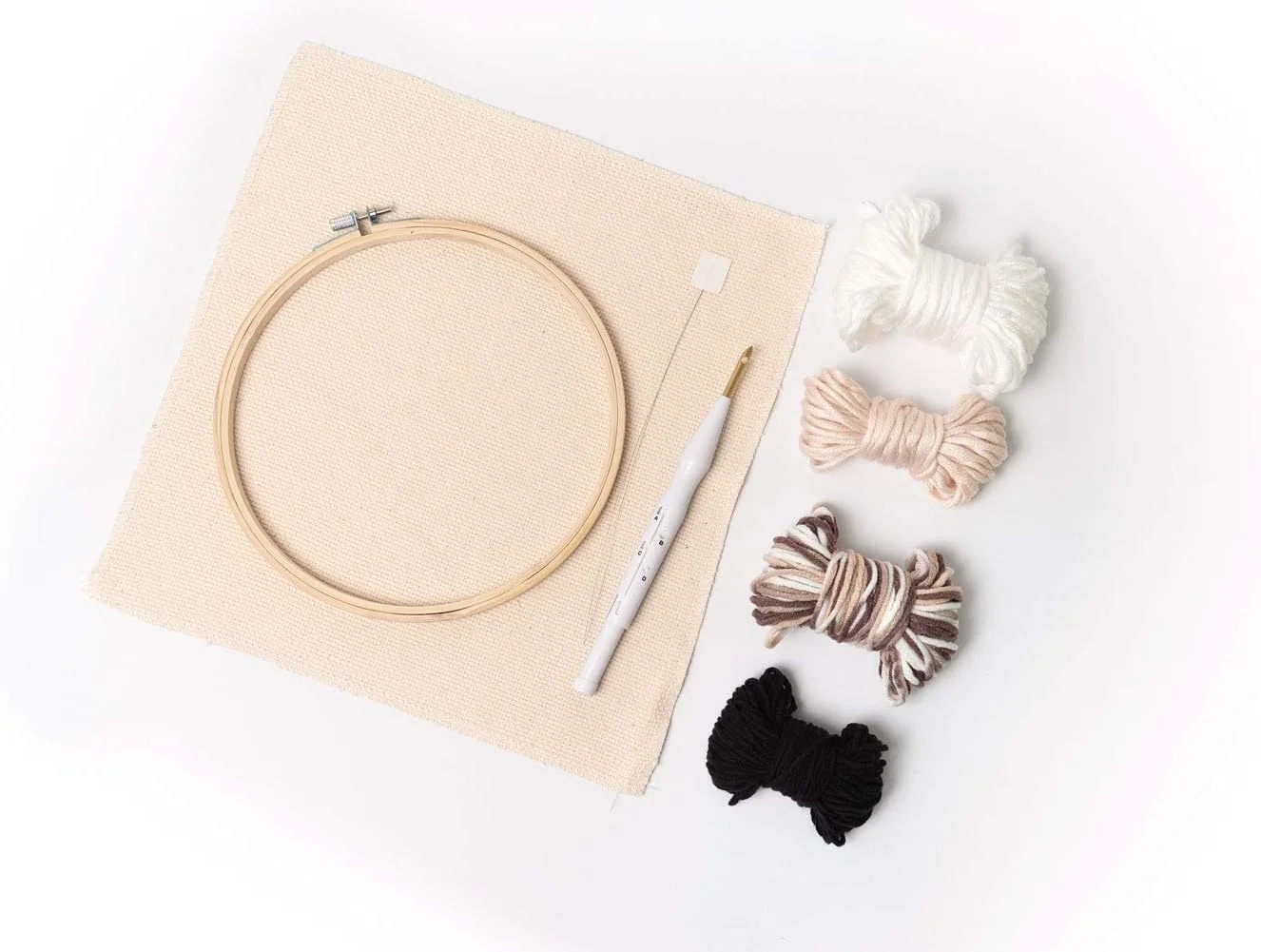 فولیا شامل سوزن نخ کشی، پانچ سوزنی ویژه، سفید، یک سایز فولیا شامل سوزن نخ کشی، پانچ سوزنی ویژه، سفید، یک سایز