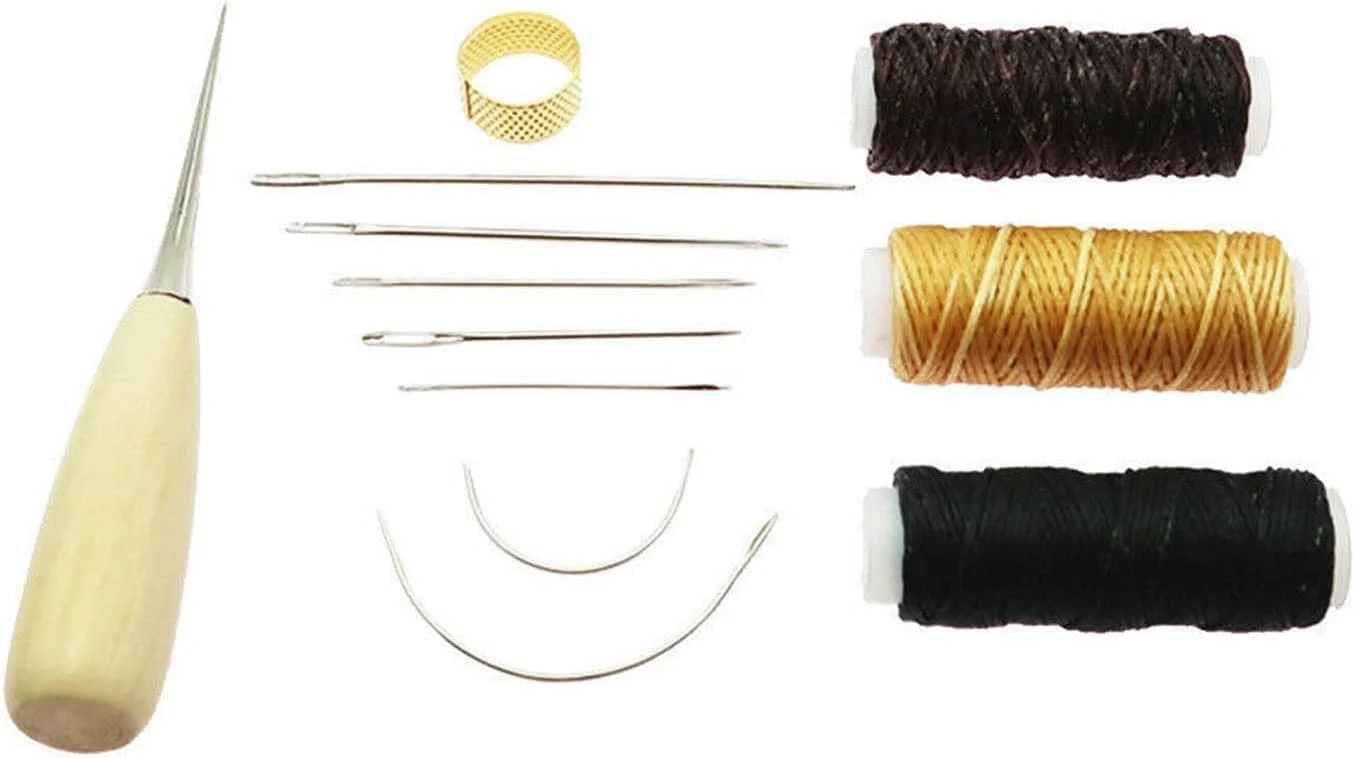 مجموعه ابزار خیاطی چرمی Irovami، کیت 12 عددی شامل سوزن های خیاطی، نخ موم زده، درفش، انگشتانه خیاطی، مناسب برای تعمیرات و DIY مجموعه ابزار خیاطی چرمی Irovami، کیت 12 عددی شامل سوزن های خیاطی، نخ موم زده، درفش، انگشتانه خیاطی، مناسب برای تعمیرات و DIY