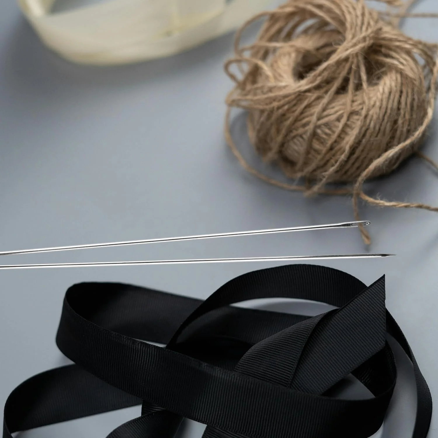 Lotsdonxia 3 عدد سوزن خیاطی دستی فوق العاده بزرگ، سوزن های فلزی روکش دوزی برای چرم، بوم، پارچه های سنگین، کارهای سخت و پروژه های صنایع دستی (30 سانتی متر)