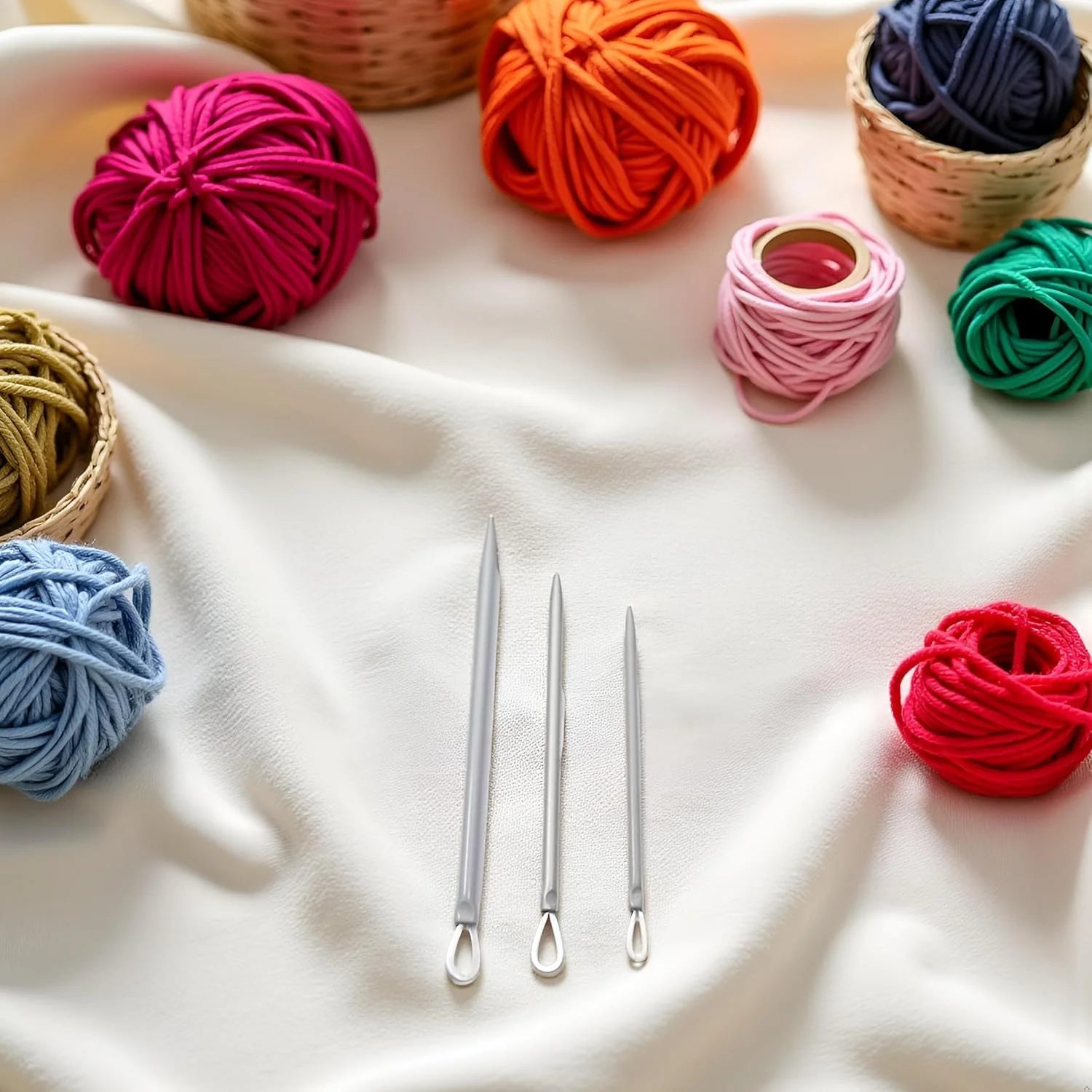 سوزن نخ کن سیم نایلونی نقره ای 3 عددی، سوزن بافندگی چشم بزرگ، سوزن نخ بافتنی برای خیاطی و لوازم جانبی هنرهای دستی پارچه ای، سوزن های نخ بزرگ چشم، سوزن های نخ، قابل استفاده در تنظیمات مختلف