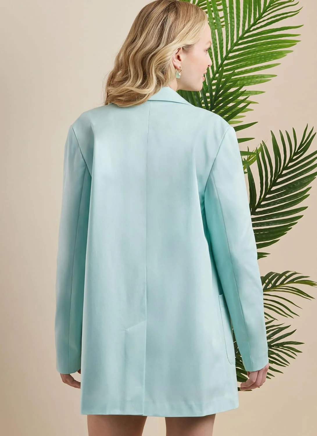 الگوی خیاطی کت بلیزر بدون آستر و شلوارک دامن گشاد زنانه Simplicity SS3142W2، کد طراحی S3142، سایزهای 20W-22W-24W-26W-28W الگوی خیاطی کت بلیزر بدون آستر و شلوارک دامن گشاد زنانه Simplicity SS3142W2، کد طراحی S3142، سایزهای 20W-22W-24W-26W-28W