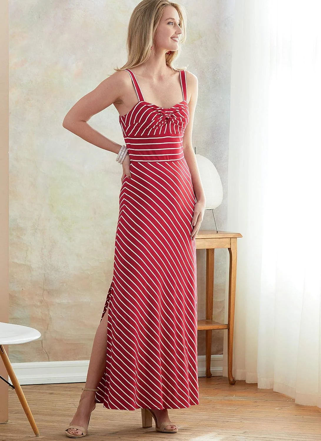 الگوی خیاطی Butterick R10221 / 6679 - لباس زنانه، سایز: A5 (6-8-10-12-14) الگوی خیاطی Butterick R10221 / 6679 - لباس زنانه، سایز: A5 (6-8-10-12-14)