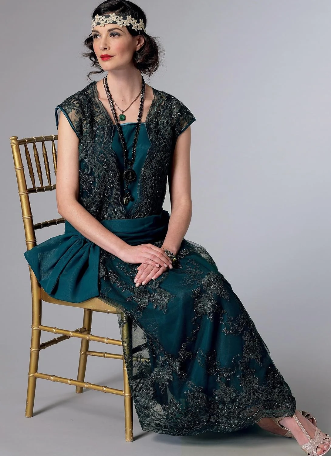 الگوهای خیاطی باتریک مدل Butterick 6399 A5 لباس زنانه چند رنگ، سایزهای 6-14 الگوهای خیاطی باتریک مدل Butterick 6399 A5 لباس زنانه چند رنگ، سایزهای 6-14