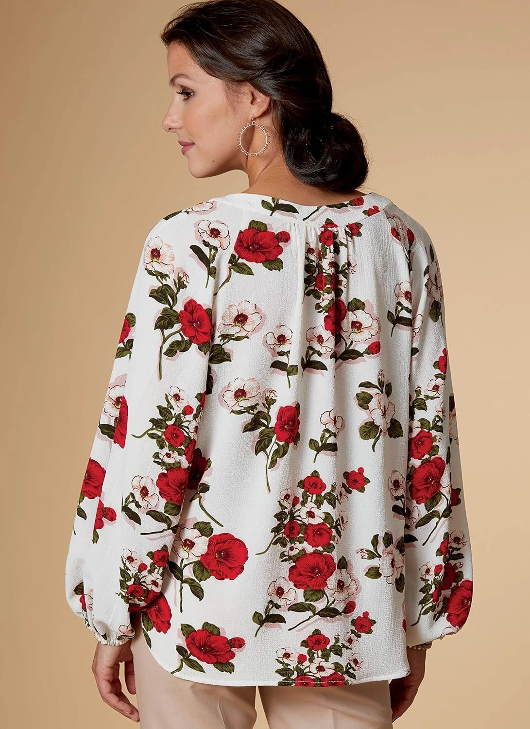 الگوهای خیاطی باتریک مدل باتریک B6632، الگوهای خیاطی تاپ زنانه گشاد، سایزهای 14-22