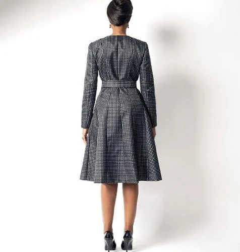 الگوهای خیاطی Butterick B5966 B5 مخصوص کت/پالتو و کمربند زنانه، سفید الگوهای خیاطی Butterick B5966 B5 مخصوص کت/پالتو و کمربند زنانه، سفید