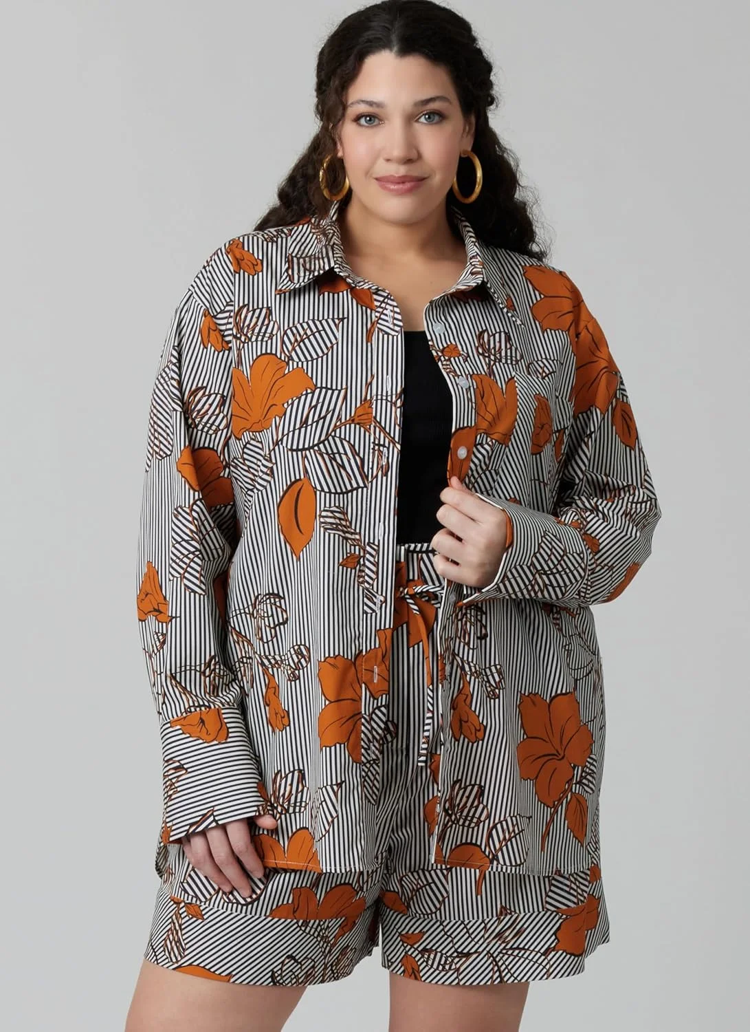 الگوی خیاطی پیراهن نیمه جذب زنانه مک کال M8611BB، شورت و شلوار فاق بلند، کد طراحی M8611، سایزهای 20W-22W-24W-26W-28W الگوی خیاطی پیراهن نیمه جذب زنانه مک کال M8611BB، شورت و شلوار فاق بلند، کد طراحی M8611، سایزهای 20W-22W-24W-26W-28W