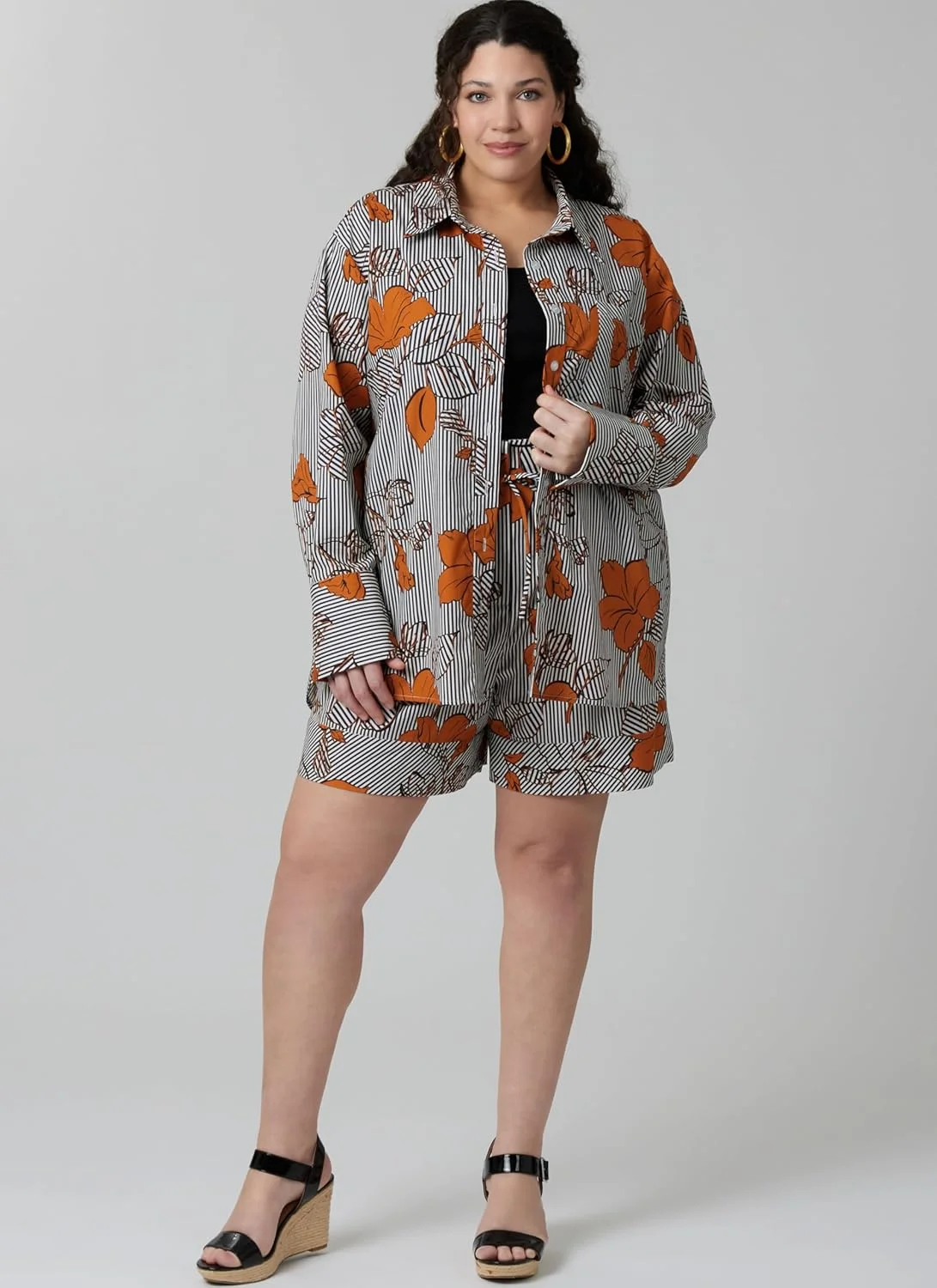 الگوی خیاطی پیراهن نیمه جذب زنانه مک کال M8611BB، شورت و شلوار فاق بلند، کد طراحی M8611، سایزهای 20W-22W-24W-26W-28W الگوی خیاطی پیراهن نیمه جذب زنانه مک کال M8611BB، شورت و شلوار فاق بلند، کد طراحی M8611، سایزهای 20W-22W-24W-26W-28W