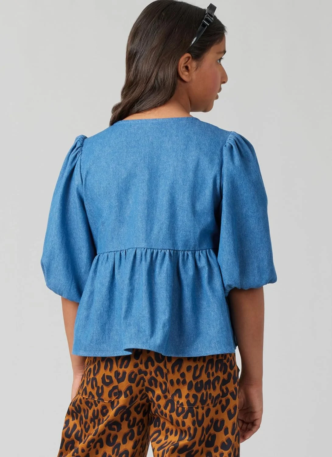 الگوی خیاطی آسان برای تاپ، پیراهن و شلوار بچگانه McCall's M8618HH، کد طراحی M8618، سایزهای 3-4-5-6 الگوی خیاطی آسان برای تاپ، پیراهن و شلوار بچگانه McCall's M8618HH، کد طراحی M8618، سایزهای 3-4-5-6