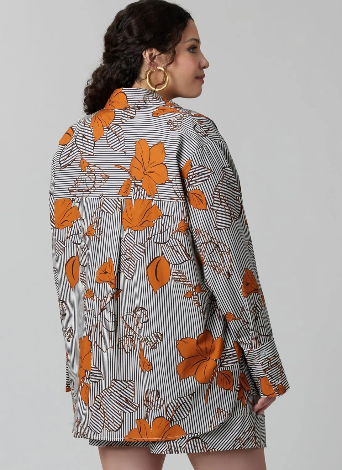 الگوی خیاطی پیراهن نیمه جذب زنانه مک کال M8611BB، شورت و شلوار فاق بلند، کد طراحی M8611، سایزهای 20W-22W-24W-26W-28W الگوی خیاطی پیراهن نیمه جذب زنانه مک کال M8611BB، شورت و شلوار فاق بلند، کد طراحی M8611، سایزهای 20W-22W-24W-26W-28W