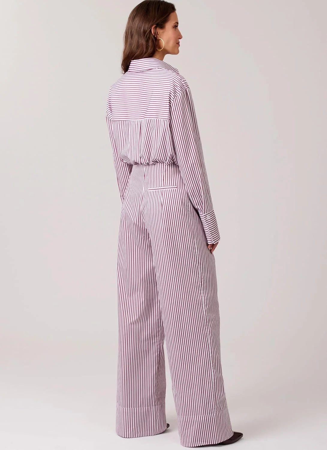 الگوی خیاطی پیراهن نیمه جذب زنانه مک کال M8611BB، شورت و شلوار فاق بلند، کد طراحی M8611، سایزهای 20W-22W-24W-26W-28W الگوی خیاطی پیراهن نیمه جذب زنانه مک کال M8611BB، شورت و شلوار فاق بلند، کد طراحی M8611، سایزهای 20W-22W-24W-26W-28W